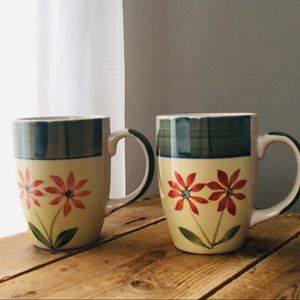 Pair of Cute Floral Mugs
